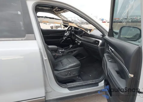 2023 Kia Telluride Ex X-Line z USA, uszkodzony, nr VIN 5XYP3DGC7PG344782